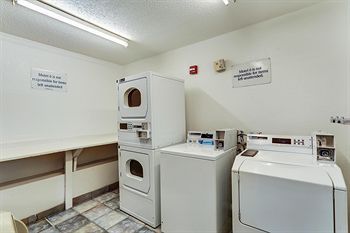 Hotel 6 Southeast Baton Rouge