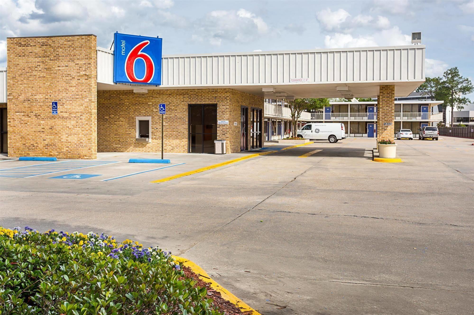 Hotel 6 Baton Rouge Southeast Prairieville